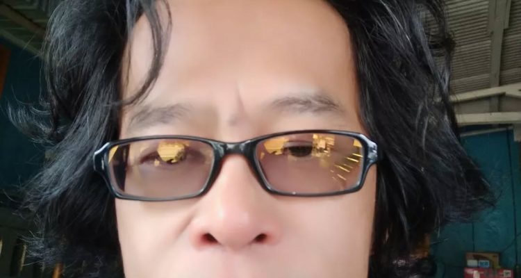 Gunakan mata batin untuk mengenalku.webp