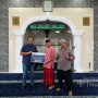 PT TIMAH Salurkan Bantuan Karpet untuk Masjid Nurul Fatah Belitung