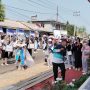 Lagu Mati Lampu Pancing Wabup Yus Derahman Turun Panggung Ikut Joget dengan Peserta Pawai